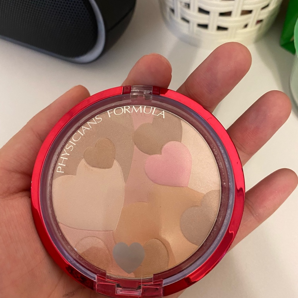 Compact - Picture 2 of 2